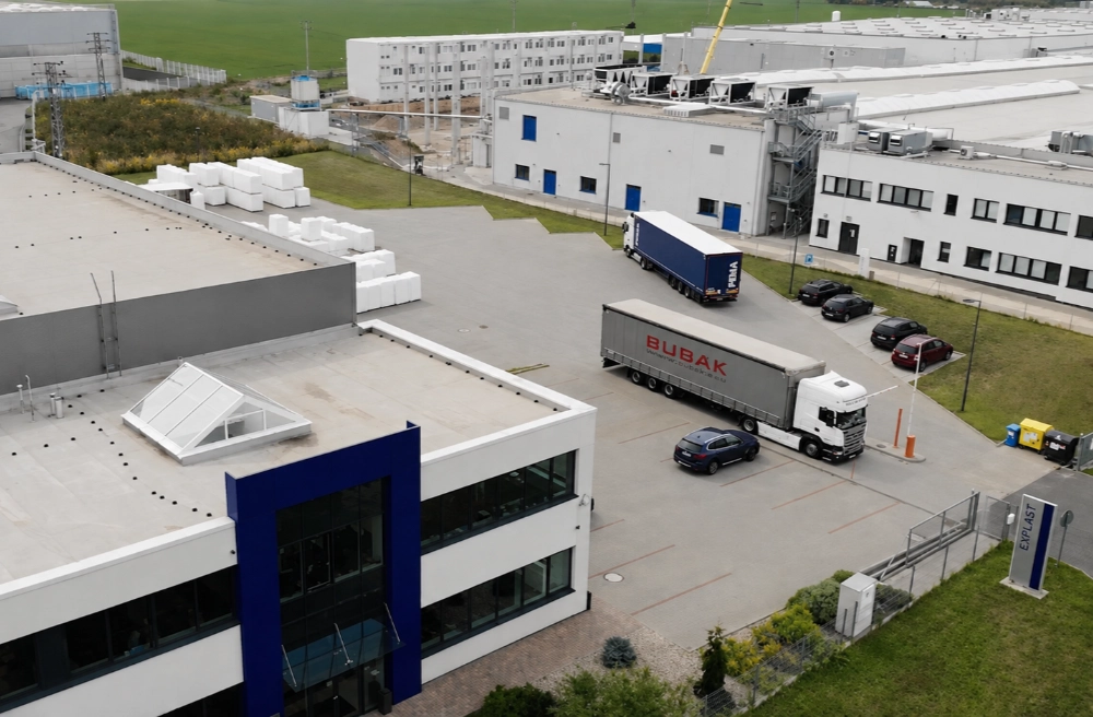 EXPLAST & Bubák Transport